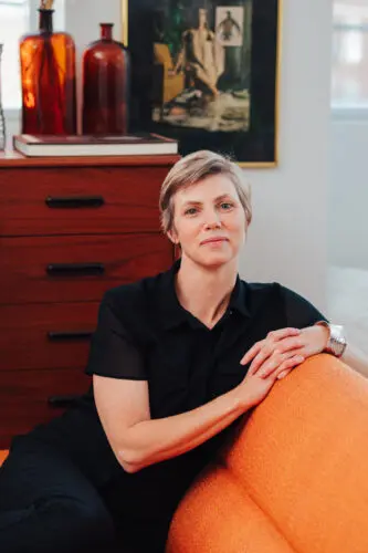 Anna Lee-Popham_author pic Anna Lee-Popham | Photo credit: Juliette Capdevielle